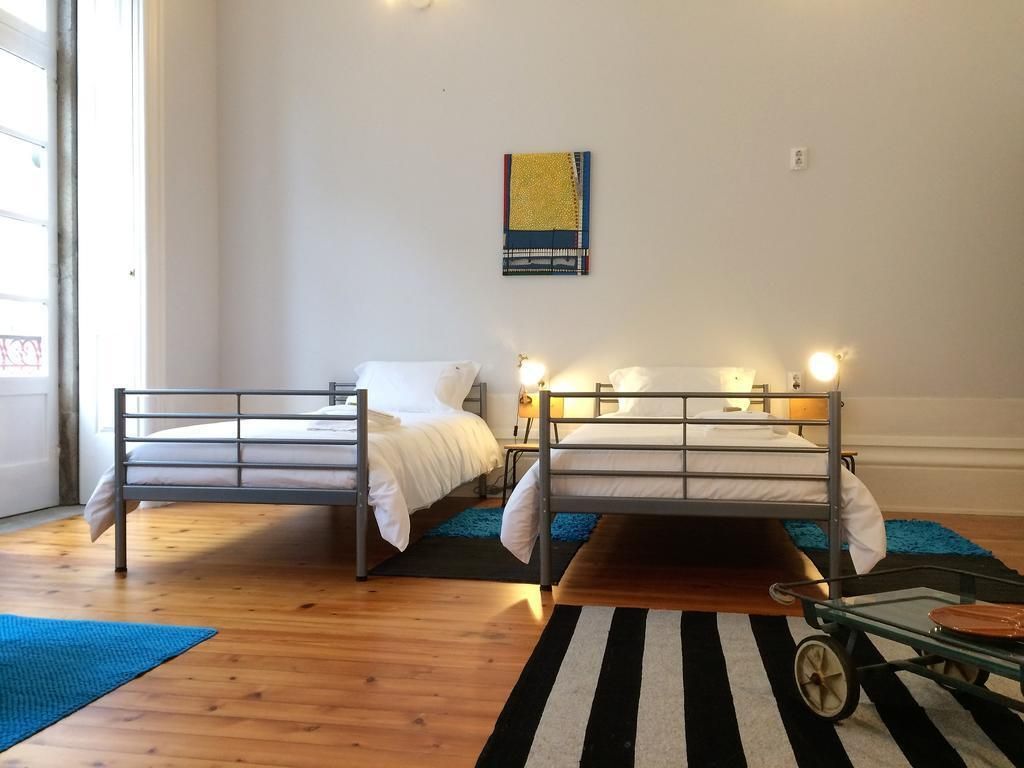 دونا إيميليا جيست هاوس