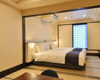 Dormy Inn Express Hakodate Goryokaku - Hakodate - Bedroom