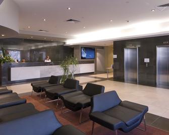 Atlantis Hotel Melbourne - Melbourne - Lobi