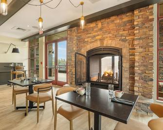 The Embers Hotel - Blowing Rock - Їдальня
