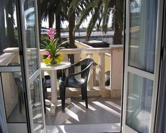 Hotel Corallo - Finale Ligure - Balcony