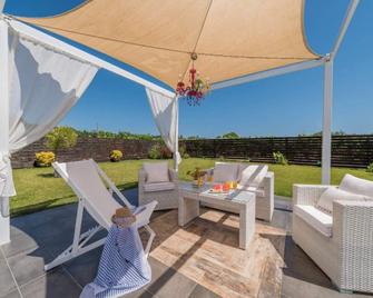 Villa In Zakynthos With Pool Near Tsilivi Beach - Vanato