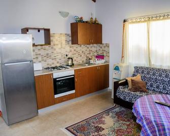 Seaside House 2 Double Bedrooms With Spectacular Mountain Sea View - Lápithos - Кухня