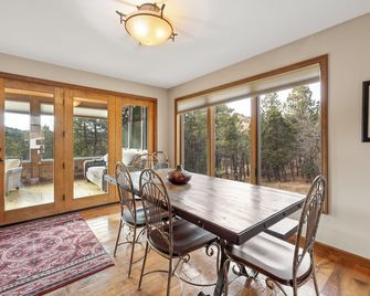 2 Miles to Deadwood! 3.5 Acres w/ 4,100 Sq. Ft - Hot Tub, Paved! - Sturgis - Dining room