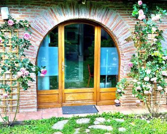 Le Merle Rose - Toulouse - Utomhus
