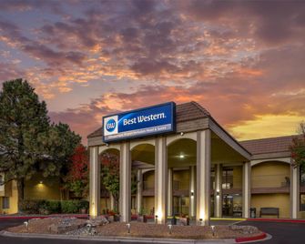 Best Western Airport Albuquerque Inn Suites Hotel & Suites - Albuquerque - Bangunan