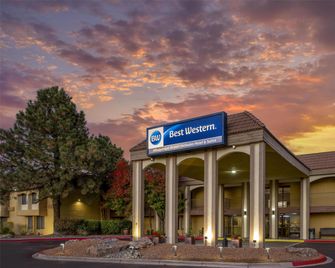Best Western Airport Albuquerque Inn Suites Hotel & Suites - Albuquerque - Edifício