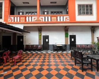 Vientiane Star Hotel - Vientiane - Patio