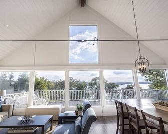 Perfect Location For Your Lake Getaway - Cadiz - Wohnzimmer