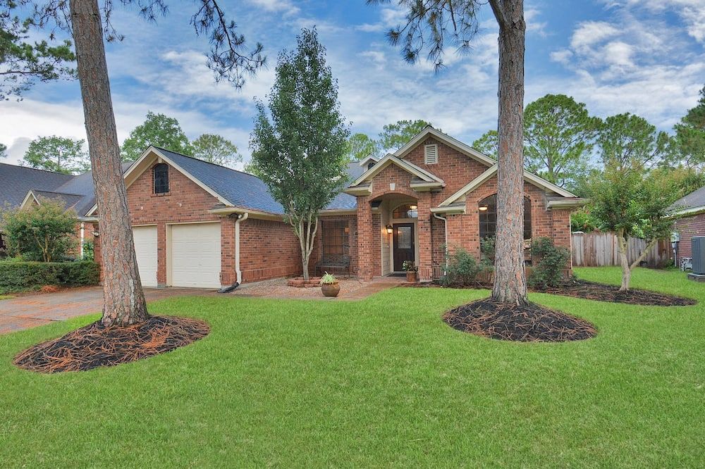 Entire Home Minutes From Nasa, With Pool - וובסטר - בניין