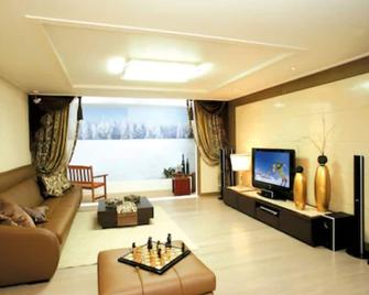 Eden Valley Resort - Yangsan - Sala de estar