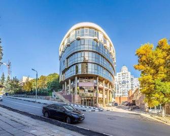 Zhemchuzhina Hotel - Saratov - Building