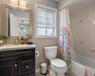 Ninos place - Hamilton - Bathroom
