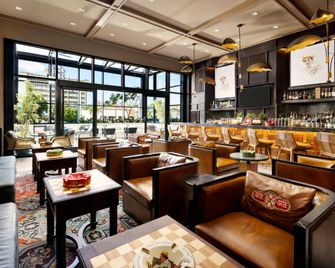 Hotel Santiago, Curio Collection by Hilton - Santiago de los Caballeros - Lounge