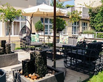 Apartmenthaus - my Home Partners Düsseldorf - Düsseldorf - Patio