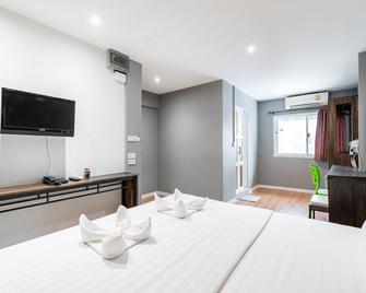 The Richy Place Guest House - Bangkok - Bedroom