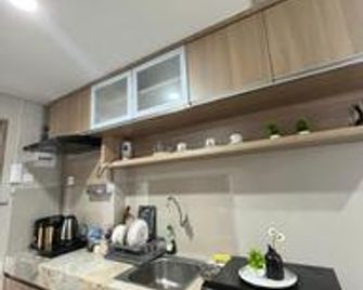 Anton The Bay Apartement - Bandar Lampung - Kitchen