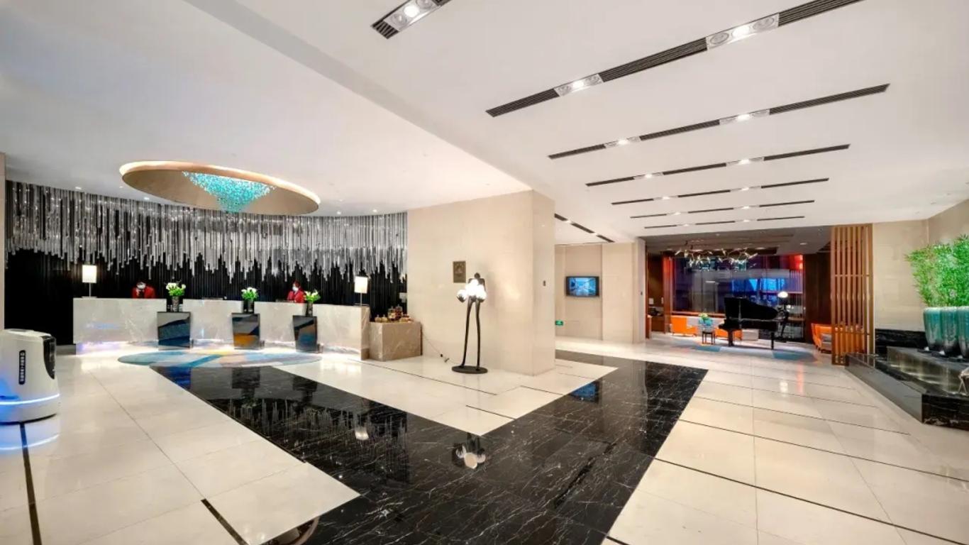 Wanda Holiday Hotel (Harbin Central Avenue)