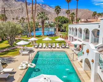 Casa Palma Hotel & Bungalows - Palm Springs - Basen