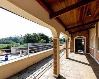 Pousada Porto do Rio - Caraguatatuba - Balcón