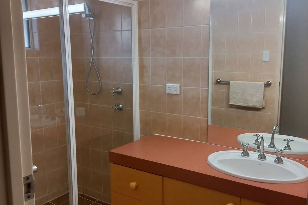 Peaceful and private two bedroom unit - Alice Springs