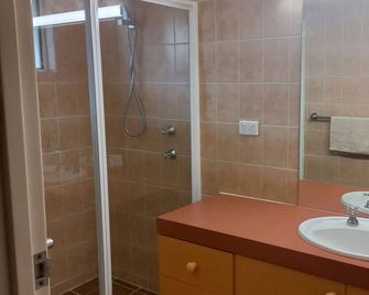 Peaceful and private two bedroom unit - Alice Springs
