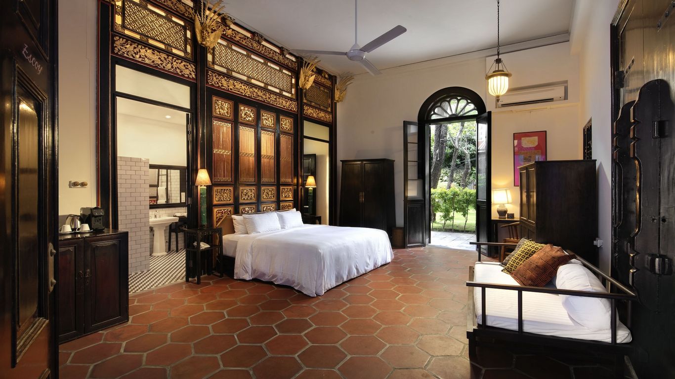 Cheong Fatt Tze - The Blue Mansion