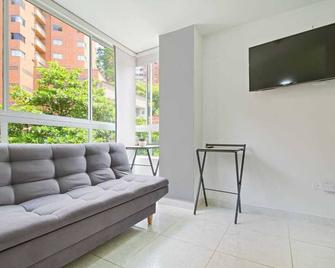 Apartamento Con Perfecta Ubicación En Sabaneta - Sabaneta - Living room