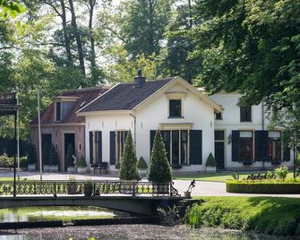 Logeerkamer Koetshuis - Terwolde - Building