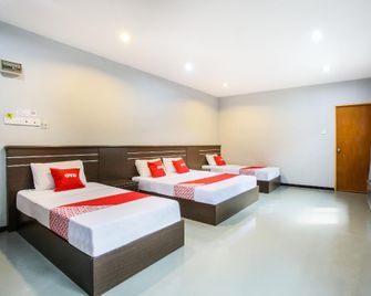 OYO 89660 Raudhah Inn Hotel - Tangkak - Habitación