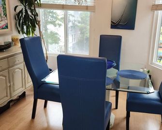 Sophisticated 2BR with parking - centrally located! - San Francisco - Comedor