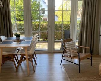 Steilufer Appartments - Timmendorfer Strand - Dining room