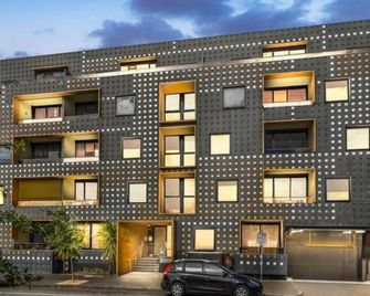 Cozy 1Bed Unit in leafy Carlton - 10 mins from CBD - Melbourne - Edifício