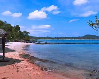 Samloem Laguna Resort - Koh Rong Sanloem - Playa