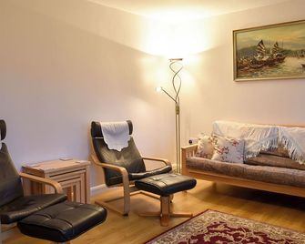 2 bedroom accommodation in Near Lauder - Lauder - Living room
