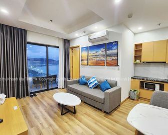 Tms Quy Nhon- Ruby Luxury Sea Apartment - Qui Nhon - Living room