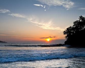 Talalla Bay Beach House - Talalla - Beach