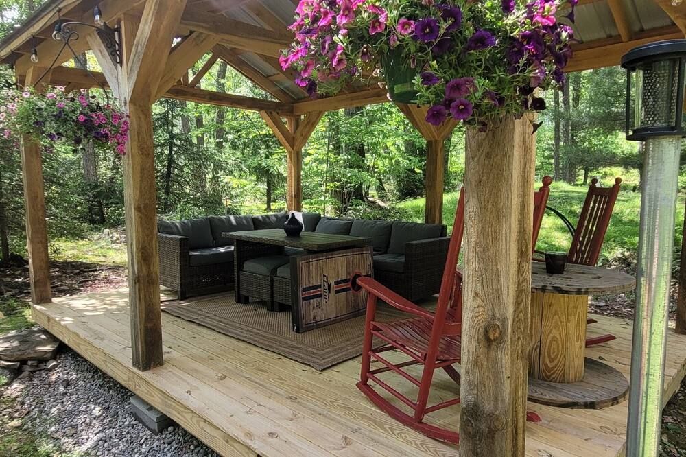 Camp Coyote Ridge Westfield/PA Grand Canyon/Tioga Forrest. Pet friendly.