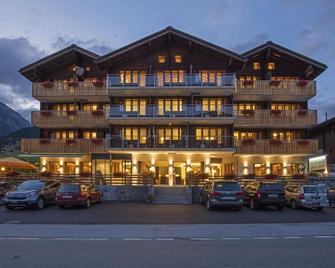 Hotel Landhaus - Goms - Building