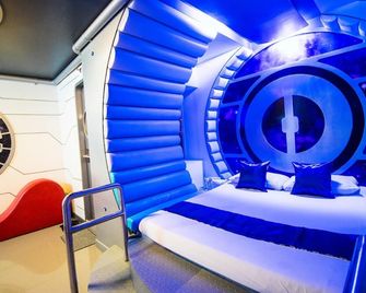 Astrotel Avenida - Manila