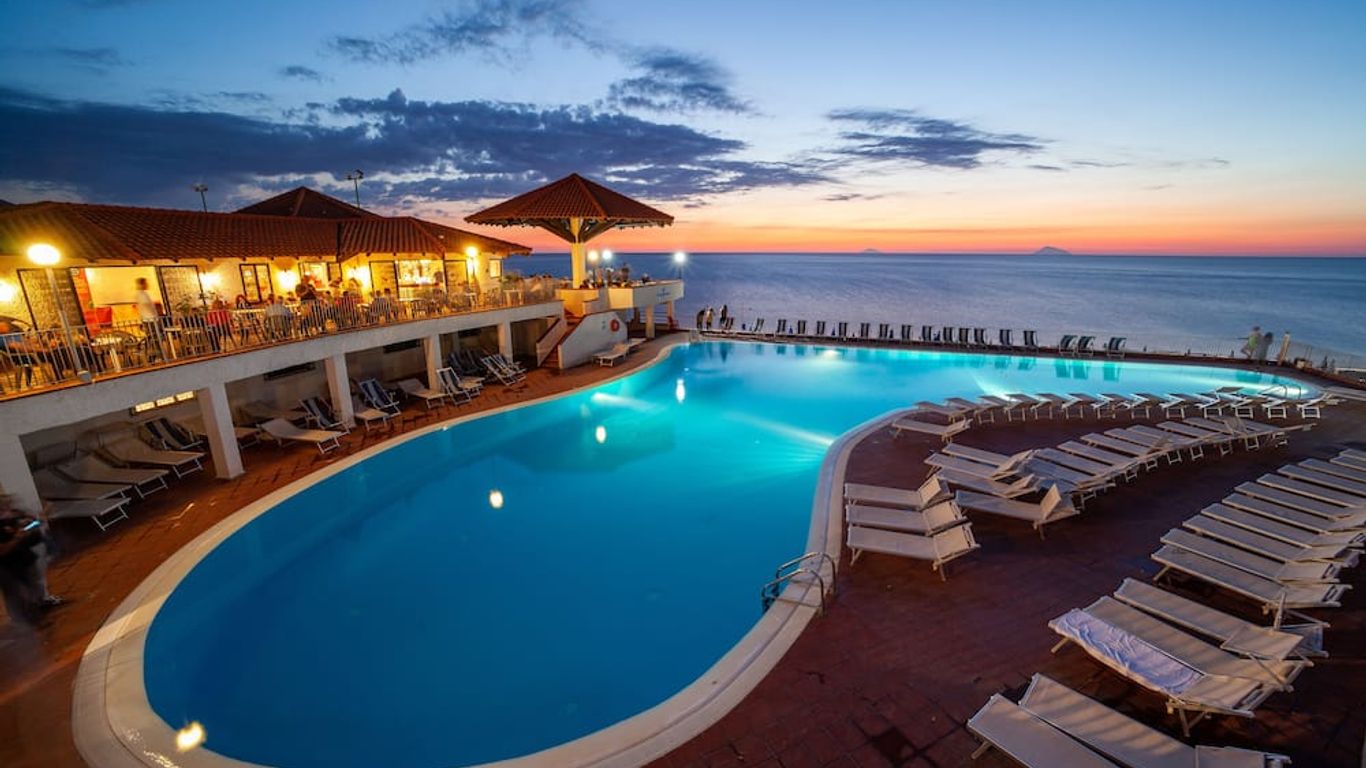 تي إتش جيوزا ماريا - كابو كالافا فيلاج