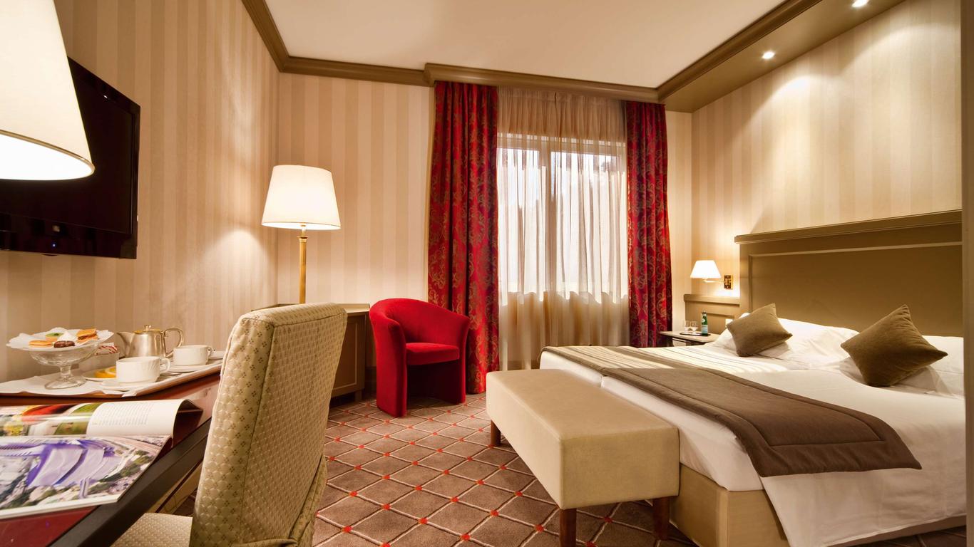 فندق دو لا بيه