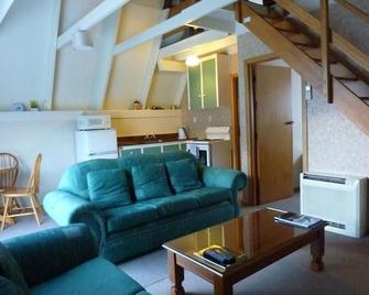 Arrowtown Viking Lodge Motel - Arrowtown - Living room