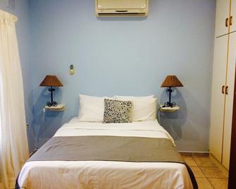 Carisford Lodge - Umkomaas - Bedroom