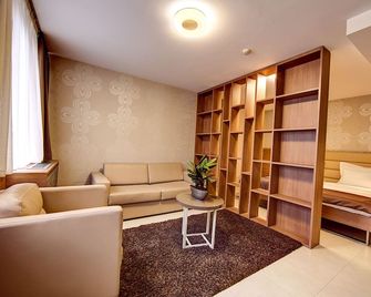 Hotel Srbija Garden-Free Parking - Belgrado - Sala de estar