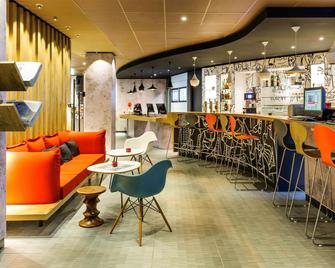 Ibis Hamburg City - Hăm-buốc - Bar