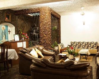 Lavinia Beach Hostel - Colombo - Living room