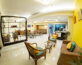 El Dorado Express Hotel - איקיטוס - לובי