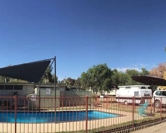 Acacia Caravan Park & Holiday Units - Ararat - Piscina