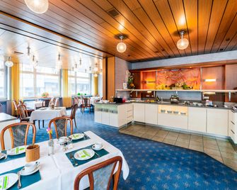 توب في سي آيتش هوتل وورتربيرج شتوتجارت - شتوتغارت - مطعم